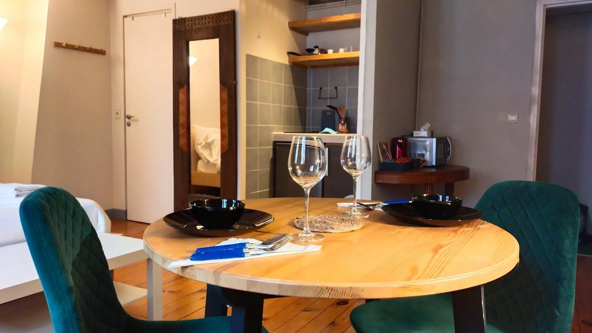 Apartament Dames De Montmartre